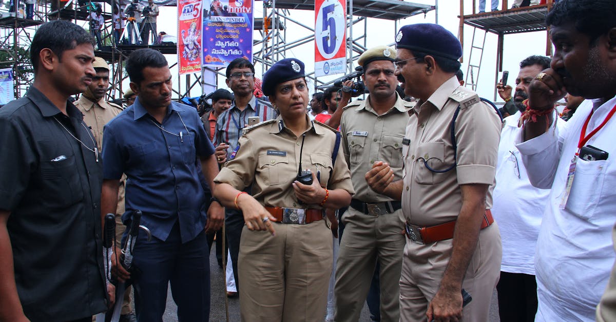 “你知道吸烟过多有可能造成口臭吗？” 